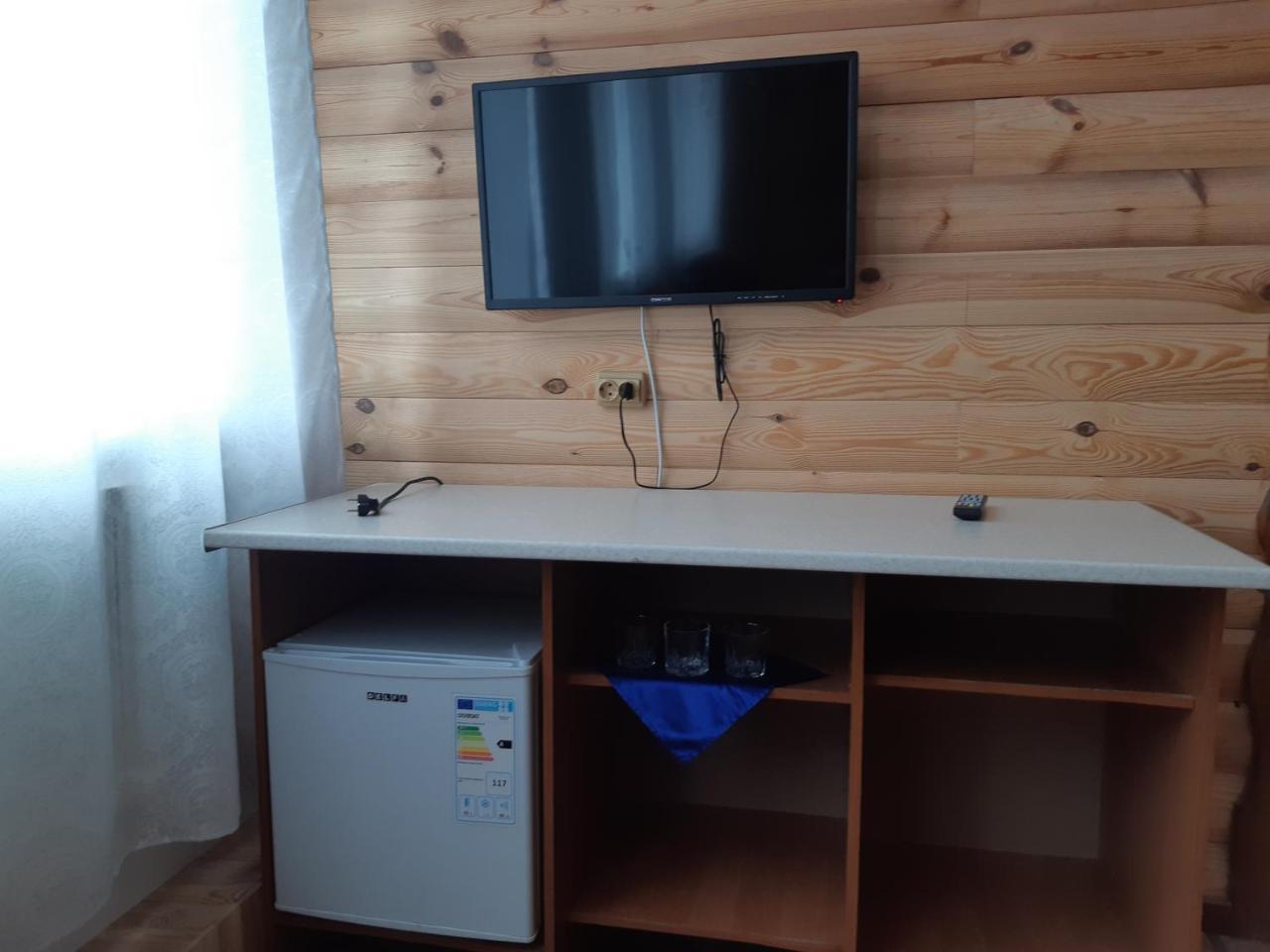 Комплекс Відпочинку "Колиба" Hotel Коростен Екстериор снимка